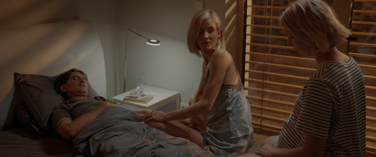 Kde konci laska  a Zuzana Castkova  zdroj Bontonfilm 2