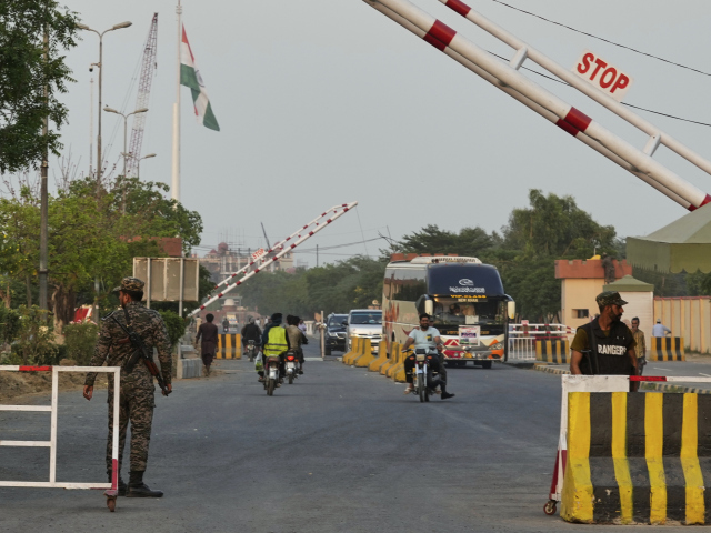 Pakistan, India