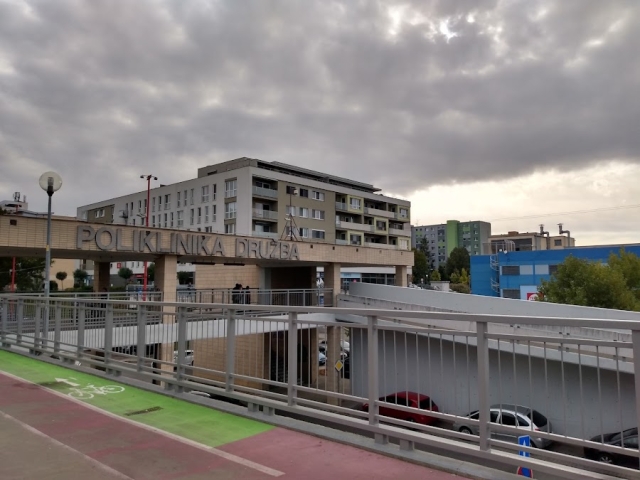 Budova polikliniky Družba v Trnave