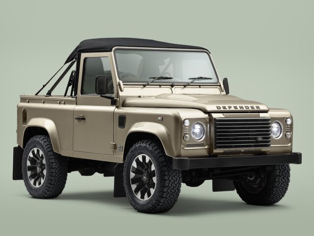Land Rover Defender Classic V8 Soft Top - 2025