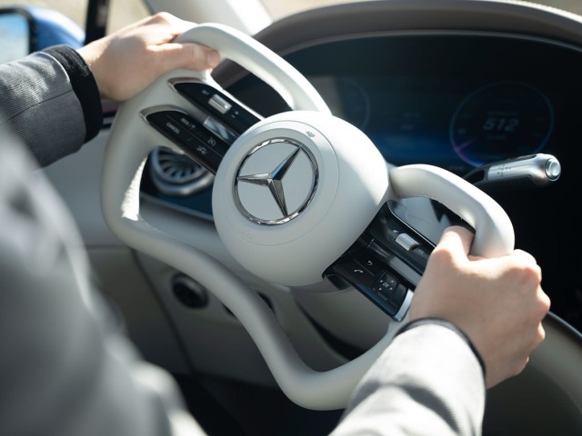 Mercedes-Benz - riadenie steer-by-wire 2025