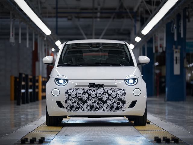 Fiat 500 Hybrid (2025)