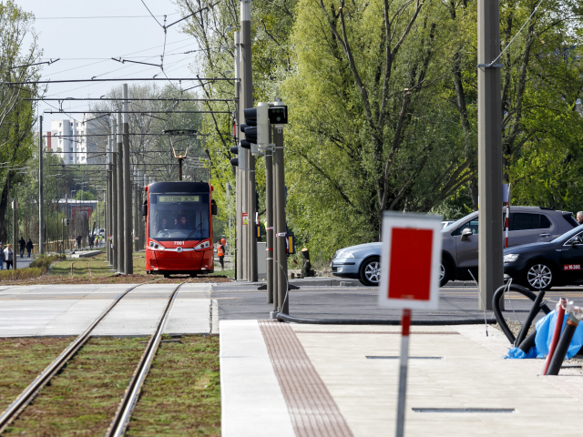 SR Bratislava električková trať Petržalka skúšky BAX