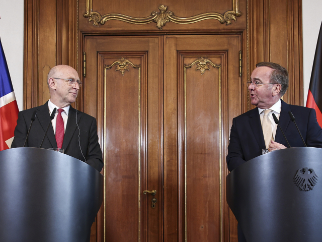 John Healey a Boris Pistorius