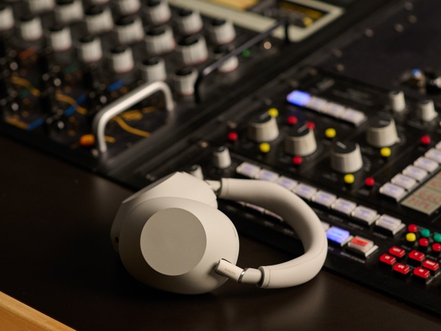 Sony, WH-1000XM6, slúchadlá