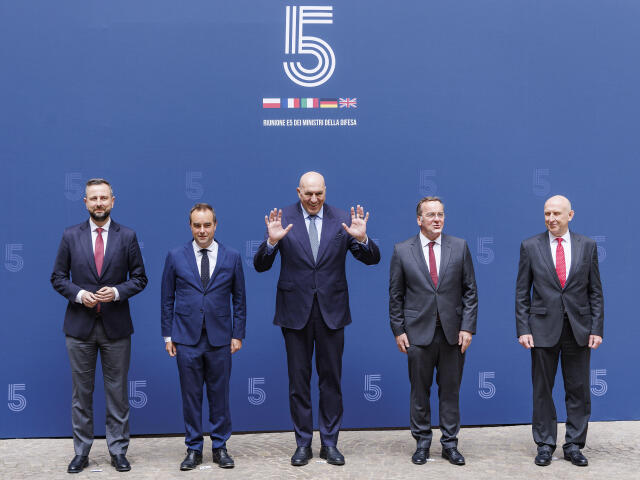 Stretnutie ministrov obrany vo formáte E5