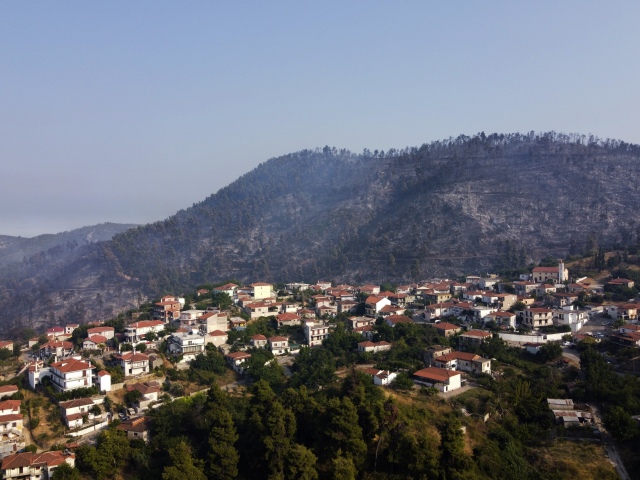 evia, eubója, grécko, požiar