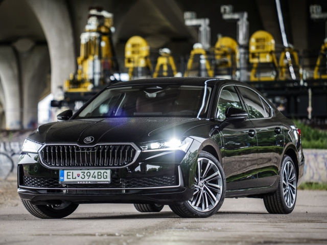 Škoda Superb iV Liftback - test 2025