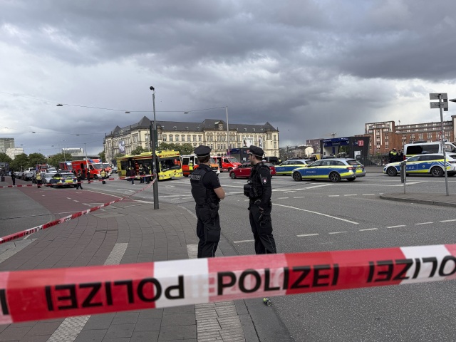 Stabbing / Hamburg / Polizei /