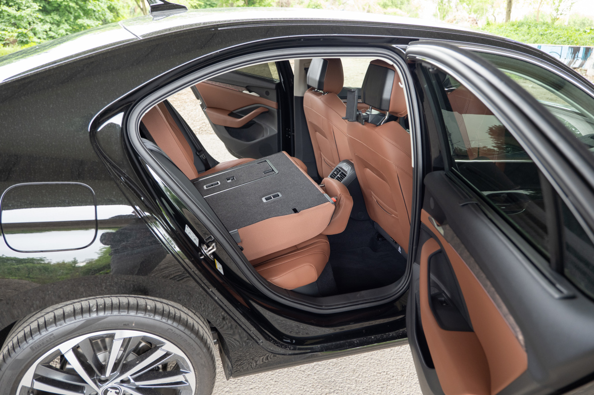 Škoda Superb iV Liftback - test 2025