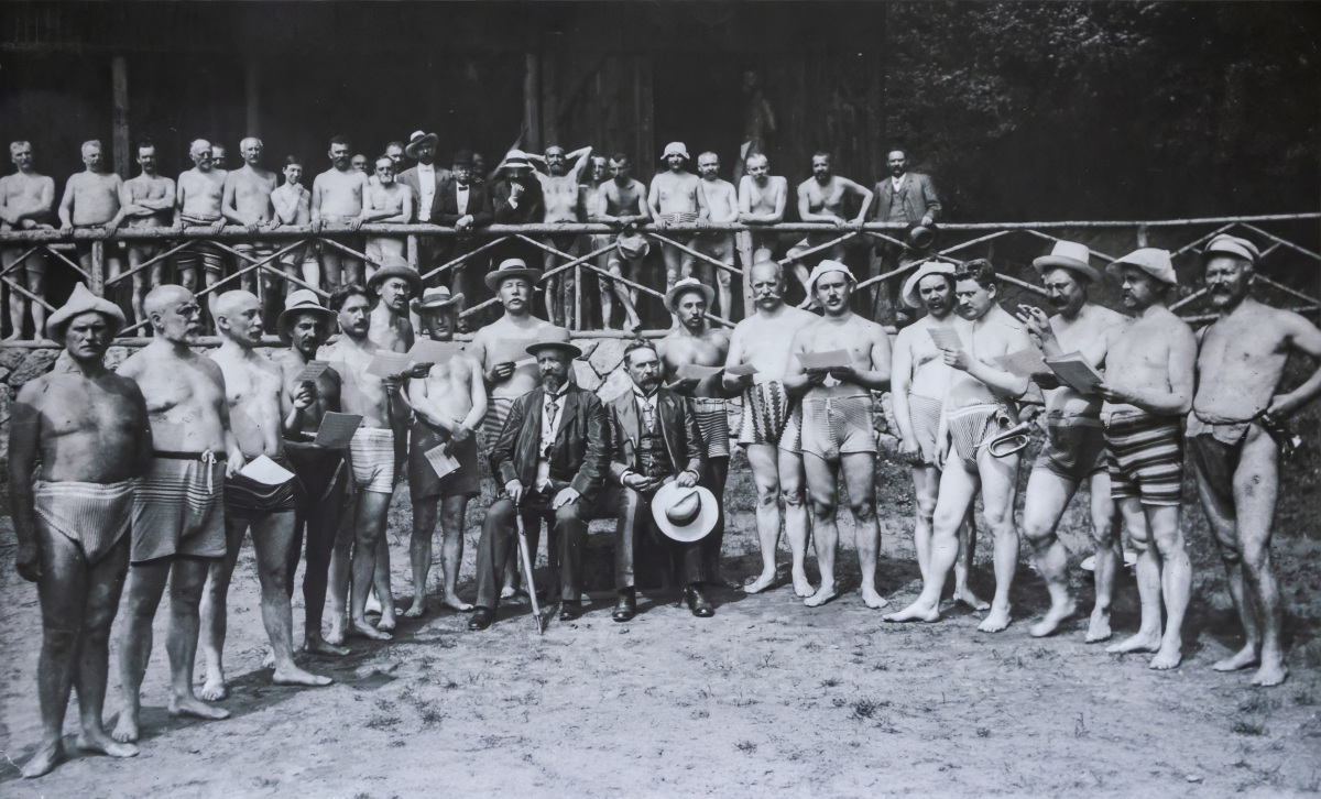 vzduchoplavba, Luhačovice, Slnečné kúpele, história, muži v plavkách