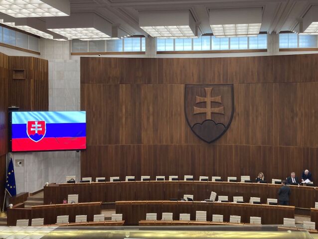 NR SR pred spravou o stave republiky