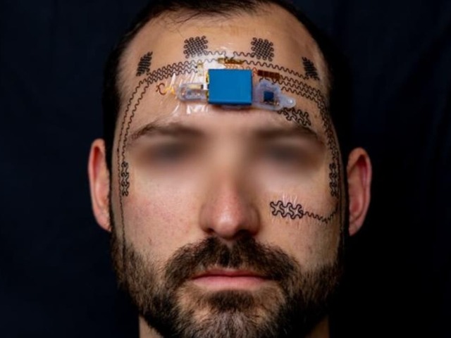elektronické tetovanie, EEG