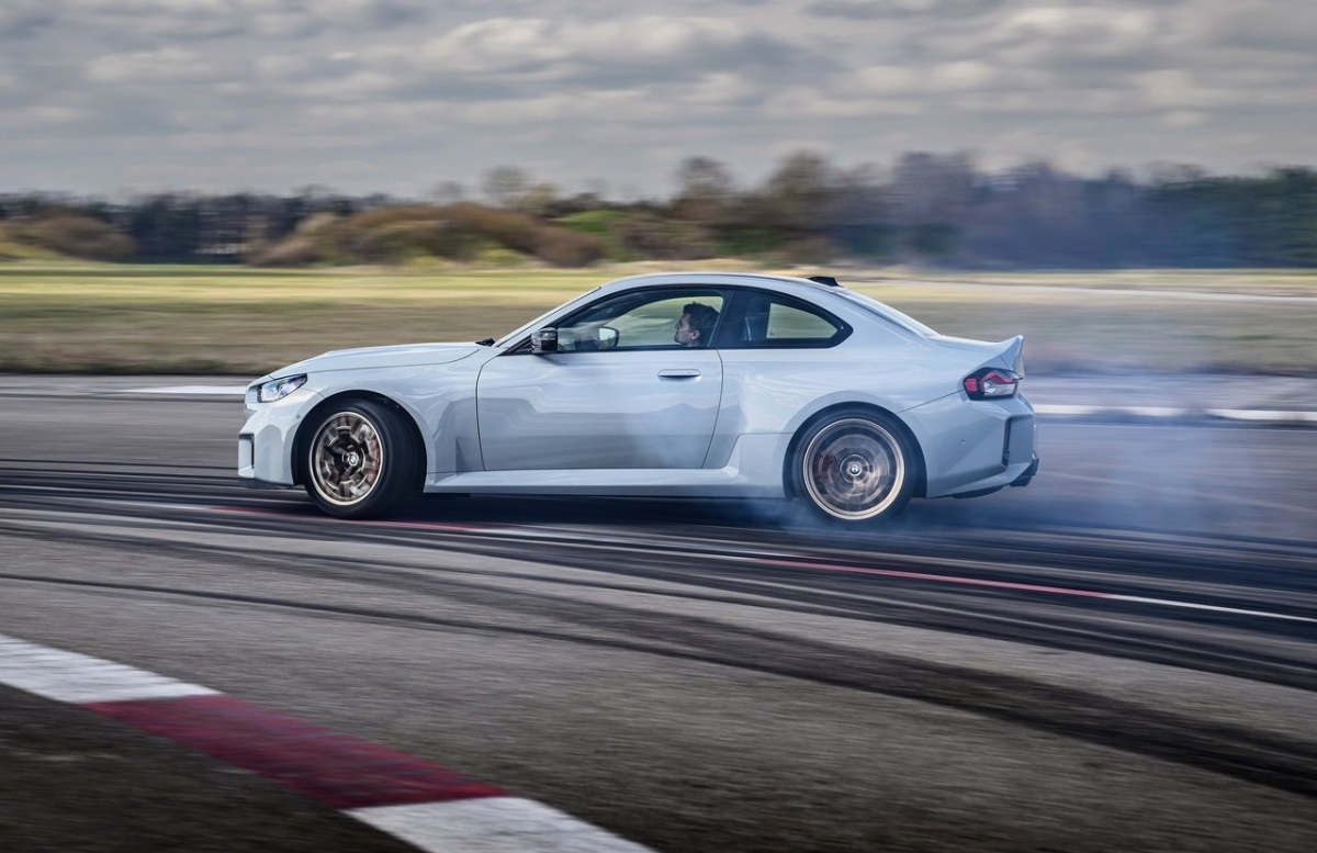 BMW M2 CS 2026 8