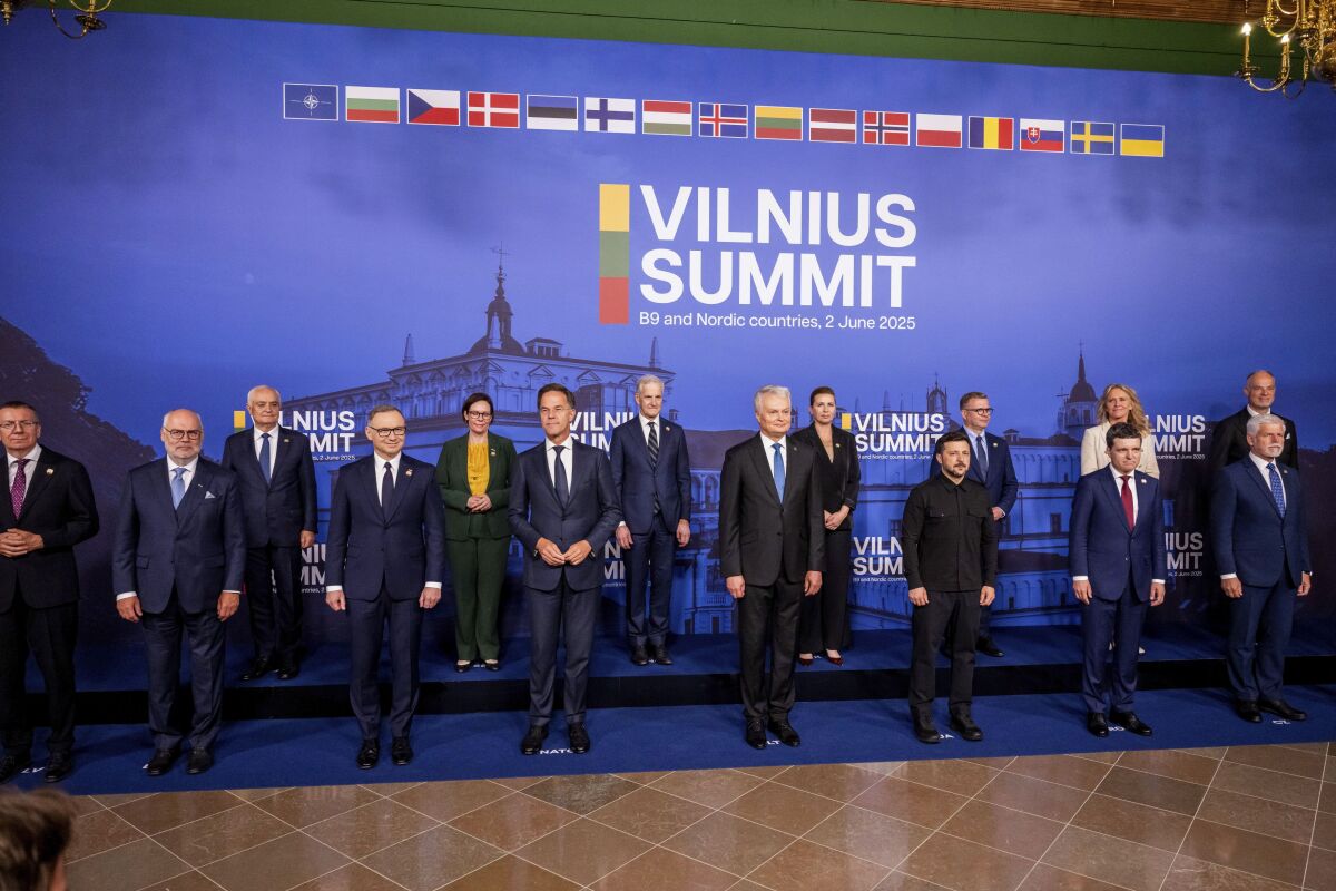 Litva B9 SR NATO summit Vilnius Nauséda lídri uarus