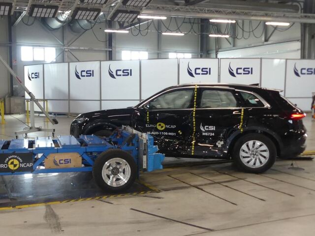 Audi Q5 - carshtest Euro NCAP 2025