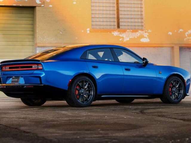 Dodge Charger Daytona Sedan - 2025