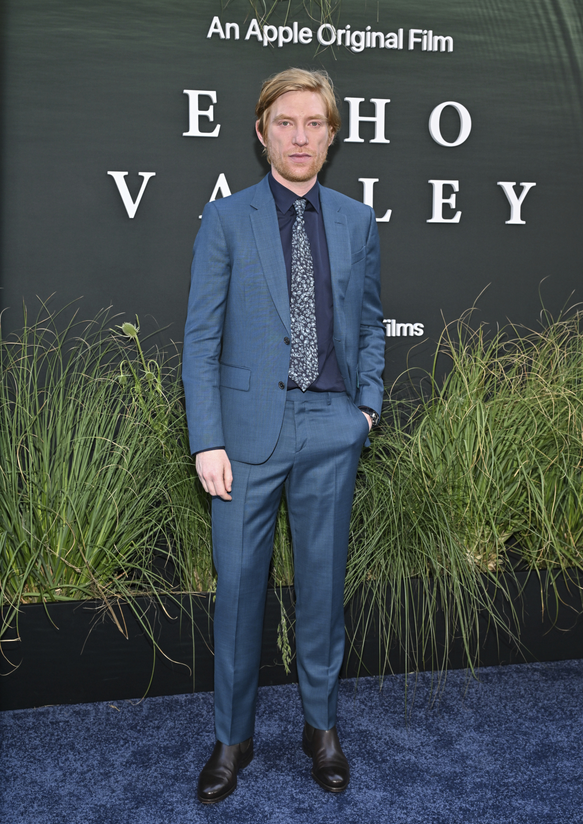 Herec Domhnall Gleeson.
