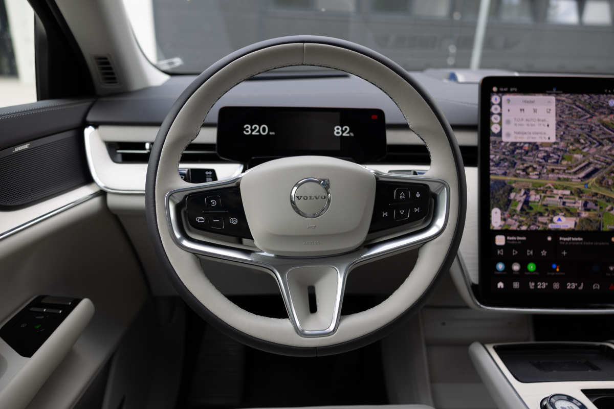 Volvo EX90 Performance - test 2025