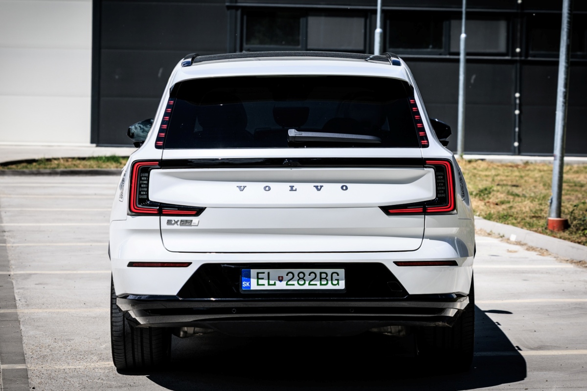 Volvo EX90 Performance - test 2025