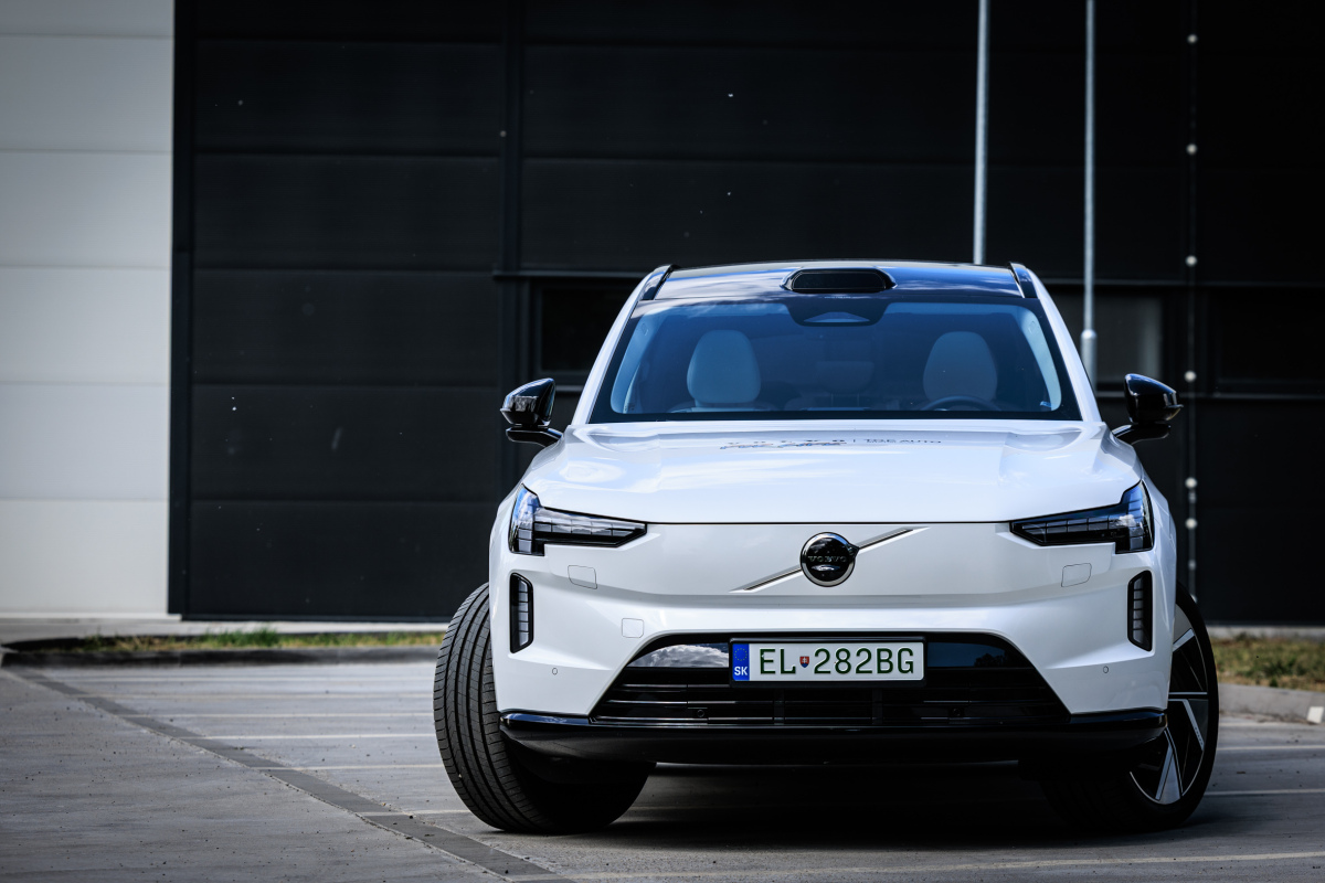 Volvo EX90 Performance - test 2025