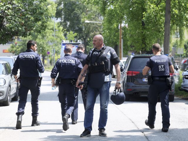 rakúsko, škola, streľba, graz, polícia