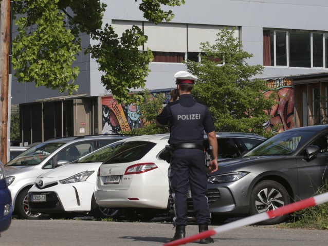 streľba v Grazi, rakúsky policajt