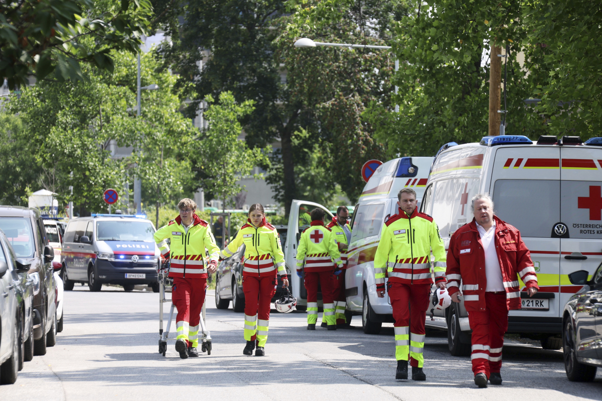 rakúsko, škola, streľba, graz, polícia