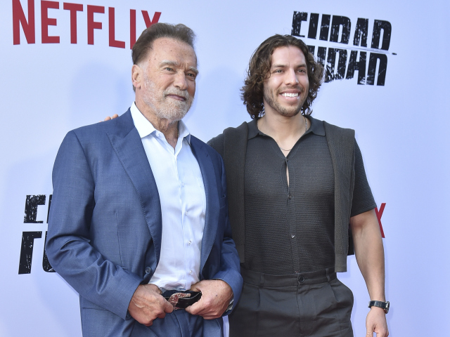 Arnold Schwarzenegger a jeho syn Joseph Baena