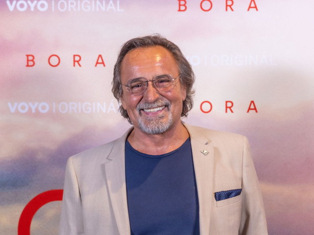 Herec Jozef Vajda na premiére seriálu Bora. 