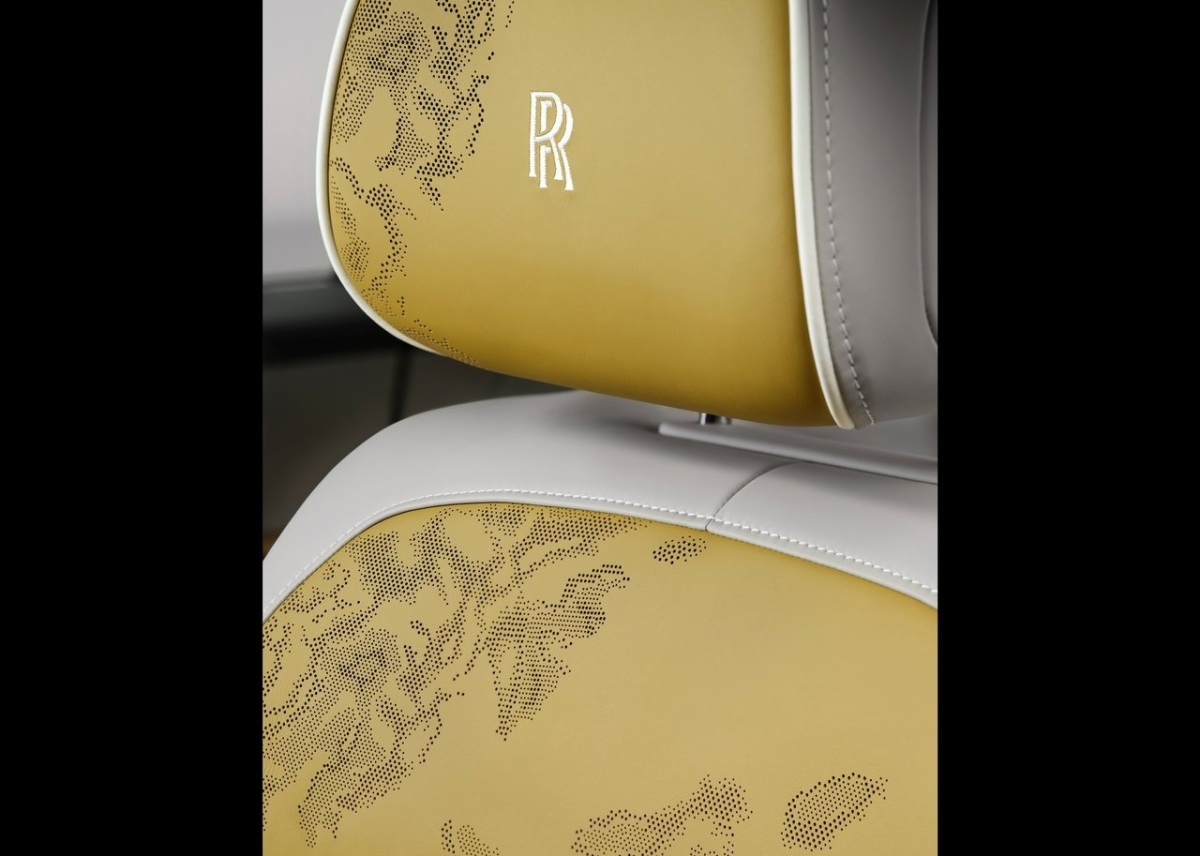 Rolls-Royce Cullinan Series II 14