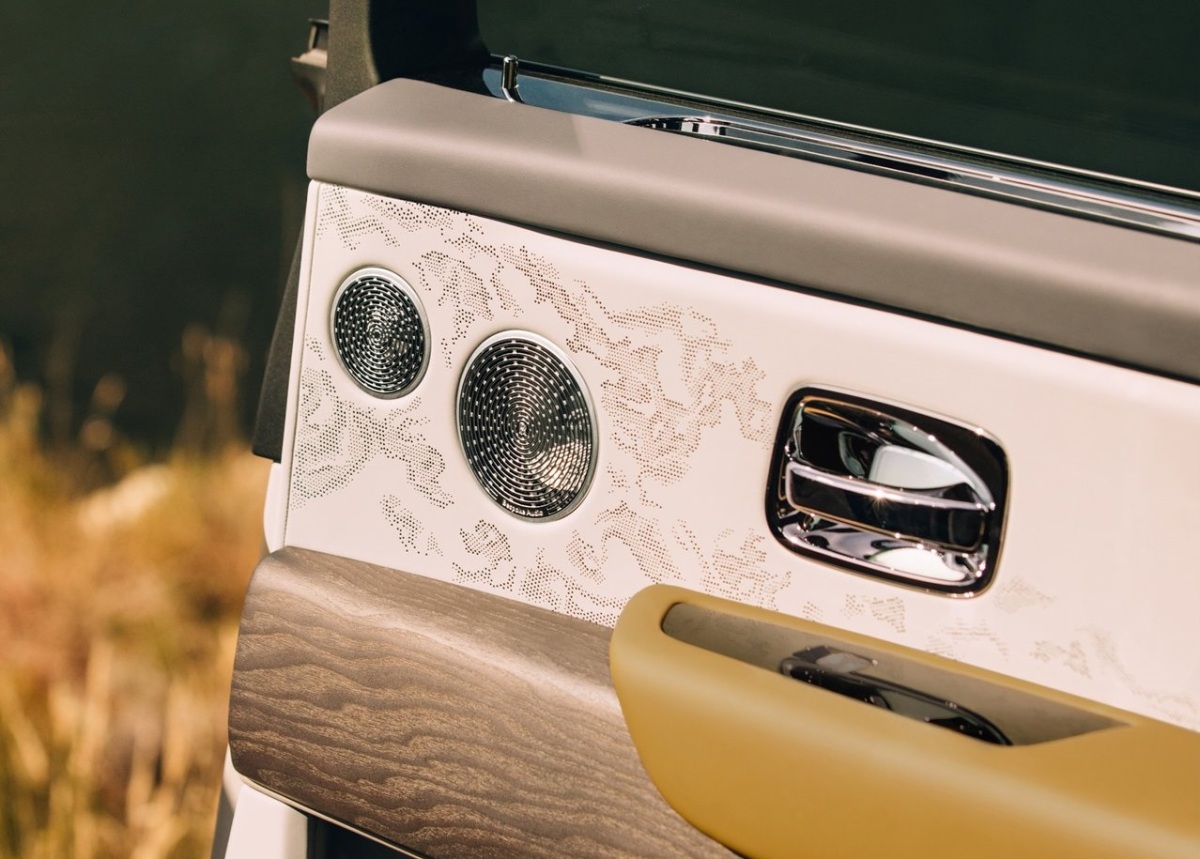 Rolls-Royce Cullinan Series II 15