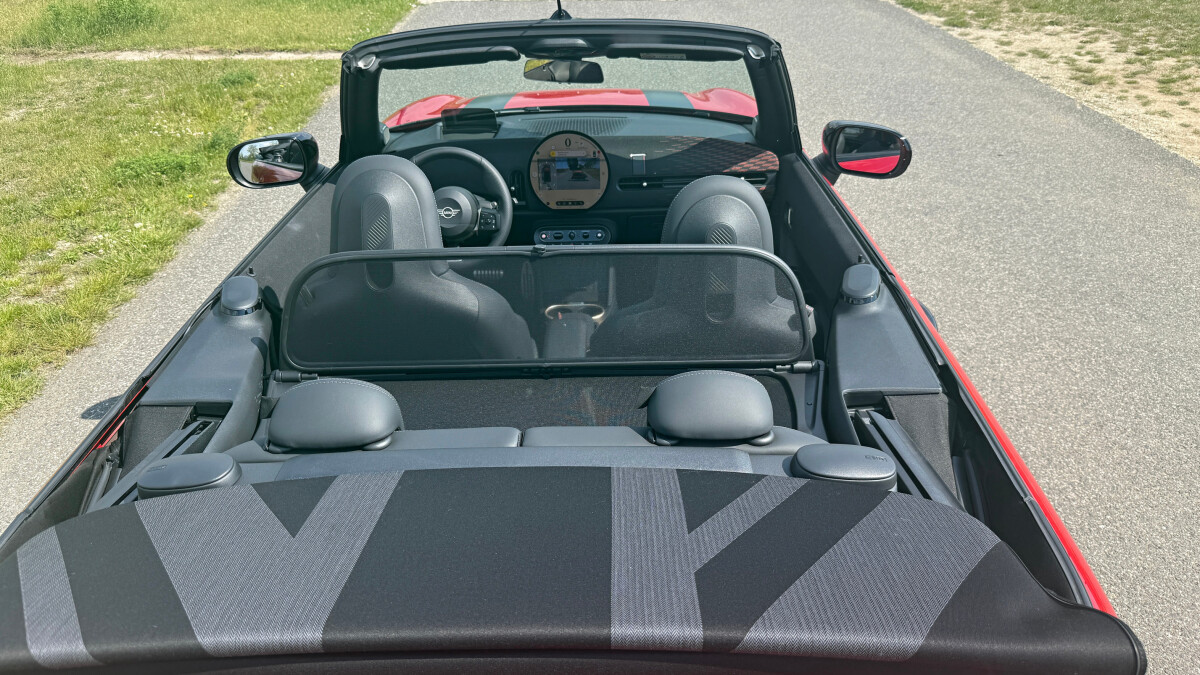 MINI JCW Convertible (2025)