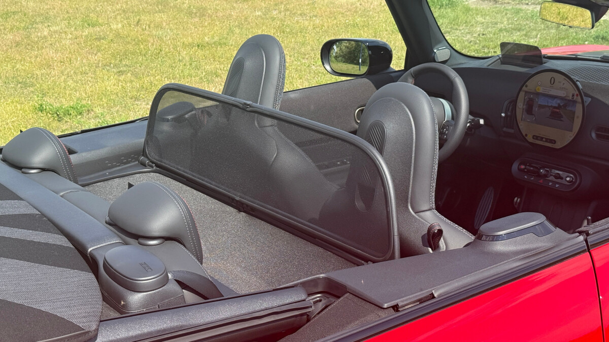 MINI JCW Convertible (2025)