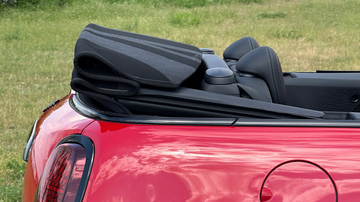MINI JCW Convertible (2025)