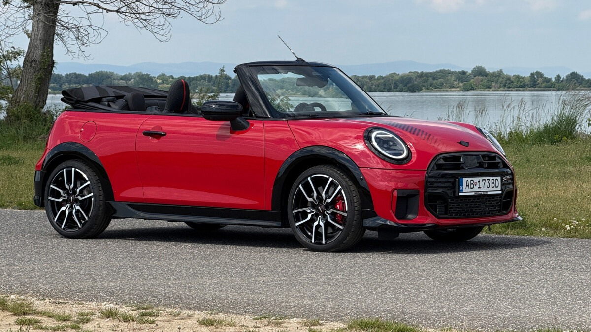 MINI JCW Convertible (2025)