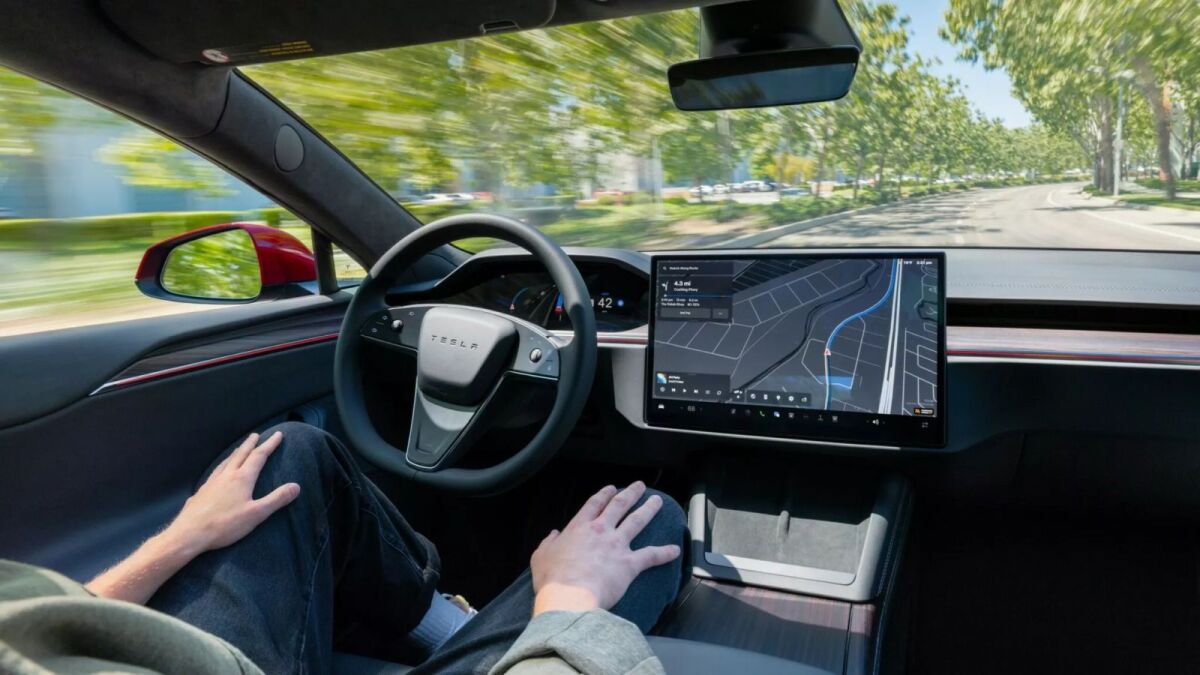 Tesla Model S 3