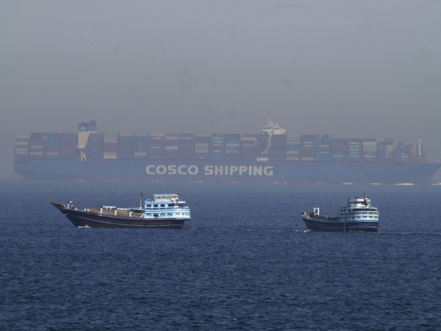 Strait of Hormuz / Container ship /