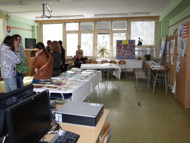 SR slovsko Prievidza gymnázium VBN súčasnosť TNX
