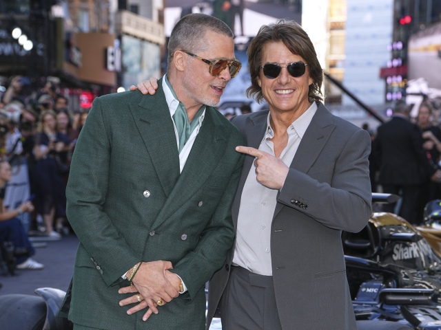 Brad Pitt (vľavo) a Tom Cruise 