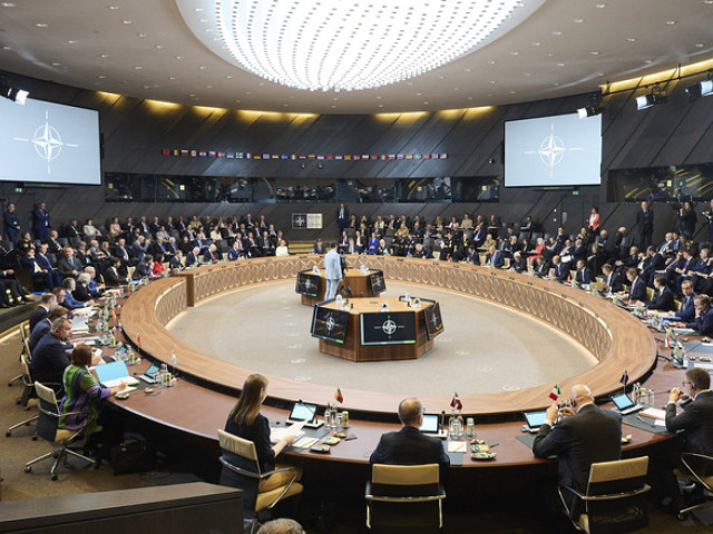 Rokovacia sála v NATO HQ v Bruseli