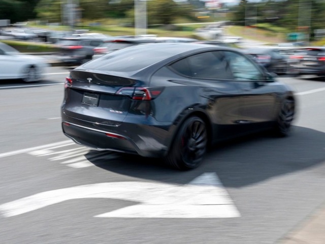 Tesla robotaxi - Austin 2025