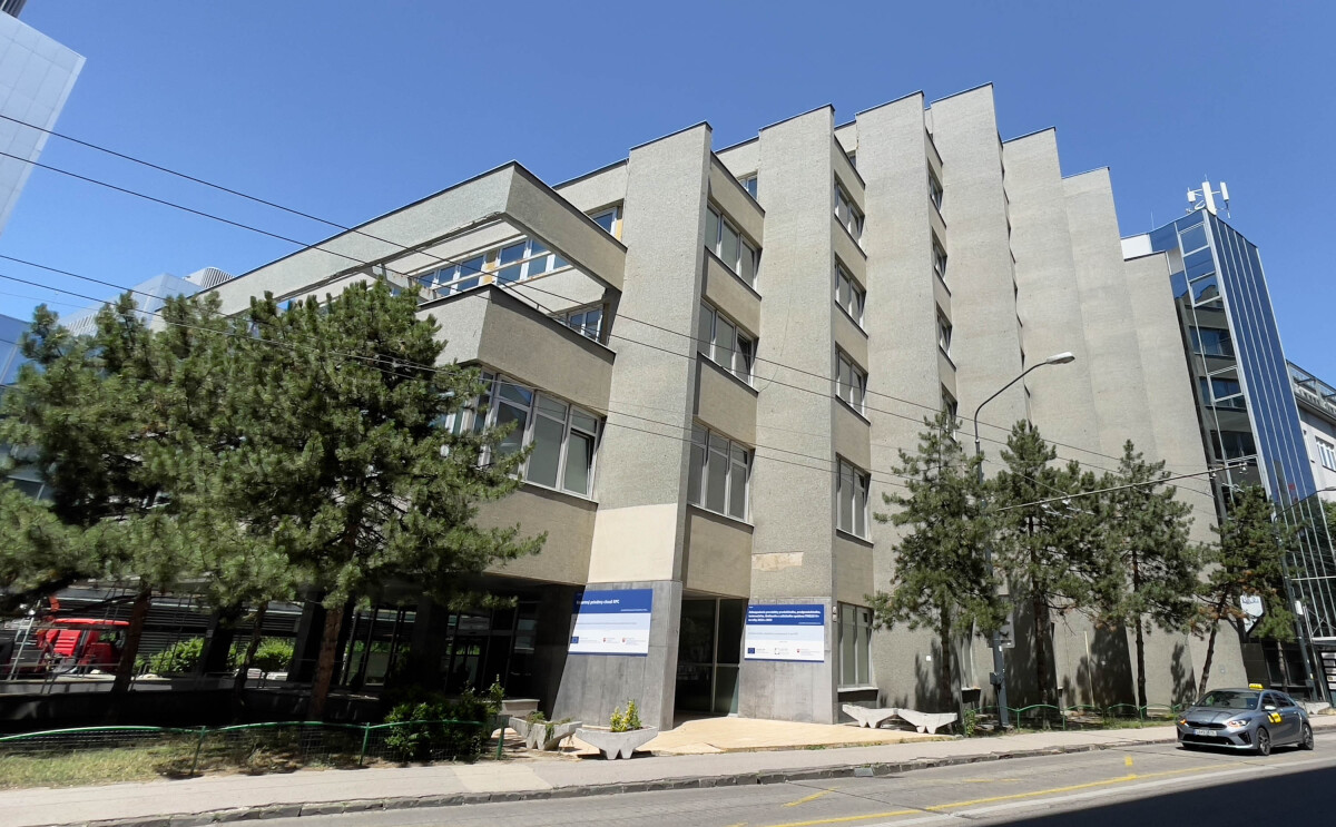 Cintorínska 5, Datacentrum,