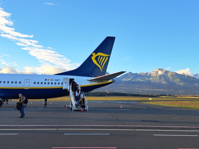 SR doprava letisko Poprad Stansted POX