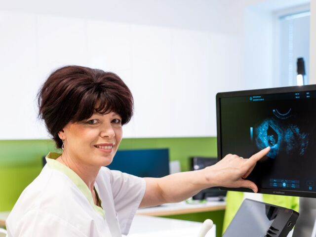 Silvia Toporcerová, GYNCARE