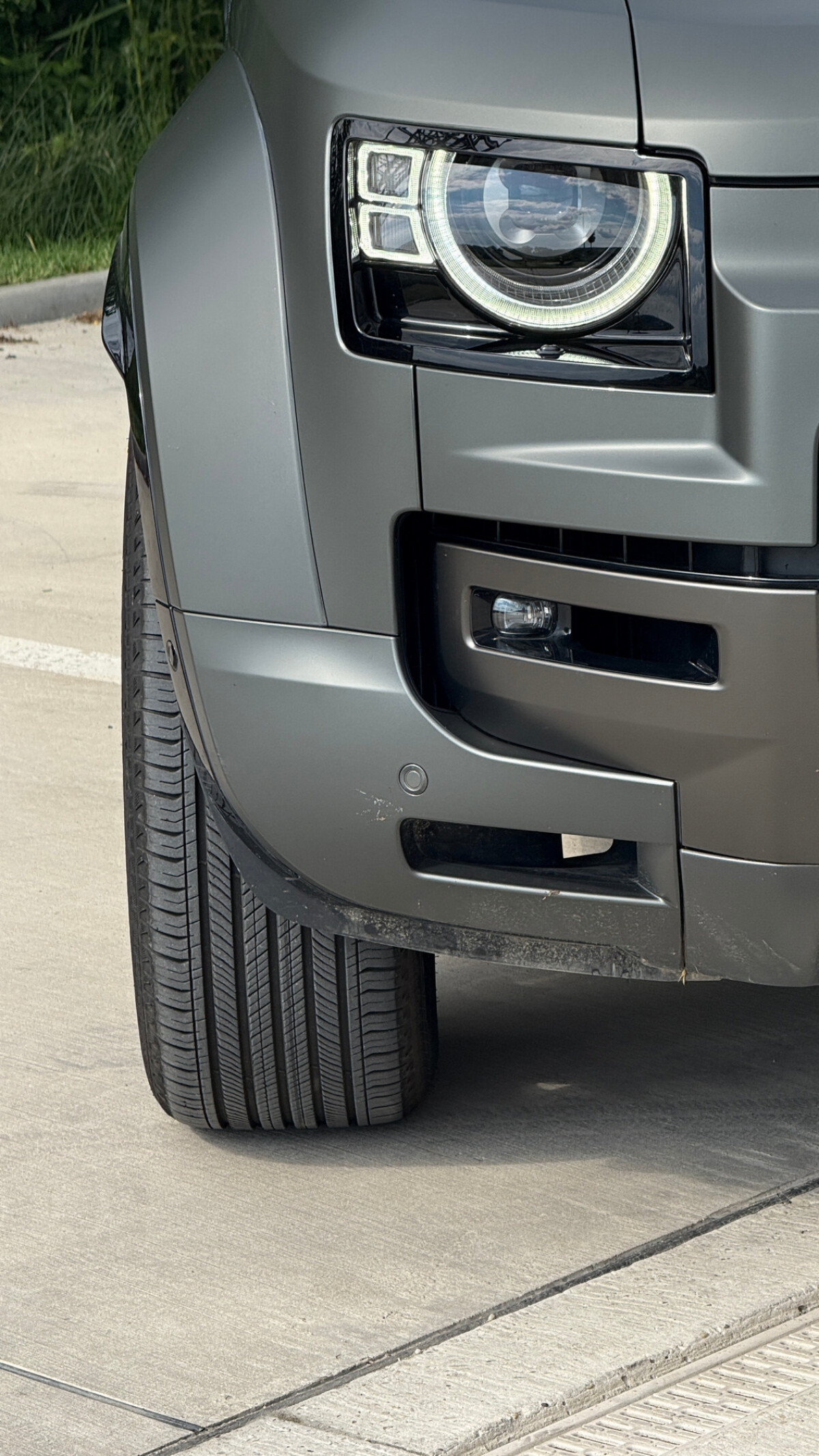 Land Rover Defender Octa (2025)