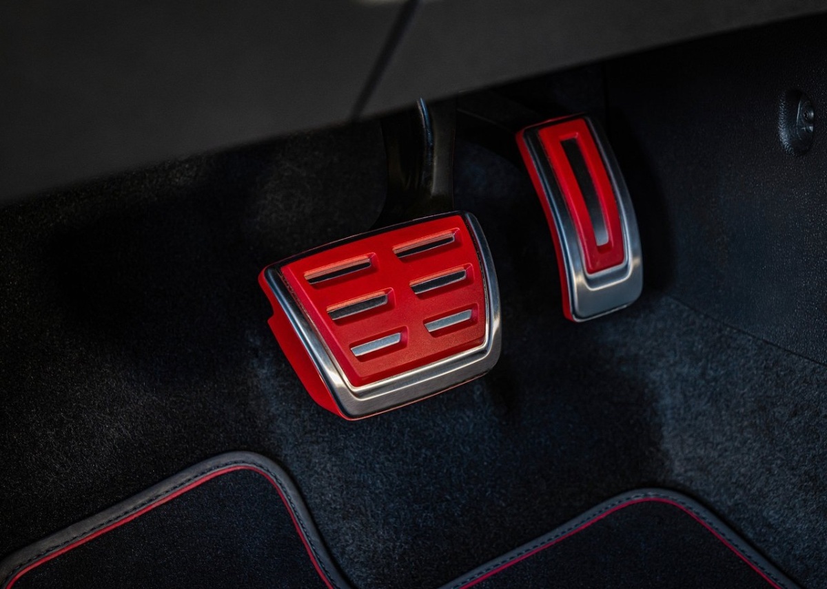Volkswagen Golf GTI Edition 50 13