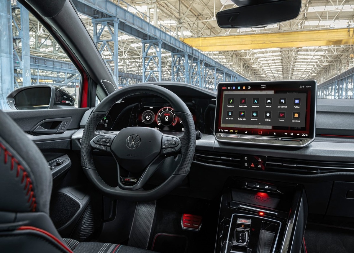 Volkswagen Golf GTI Edition 50 9