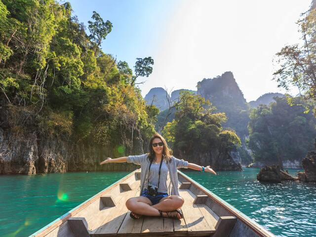 Thajsko, Khao Sok národný park, loď, čln, turistka, cestovanie, dovolenka