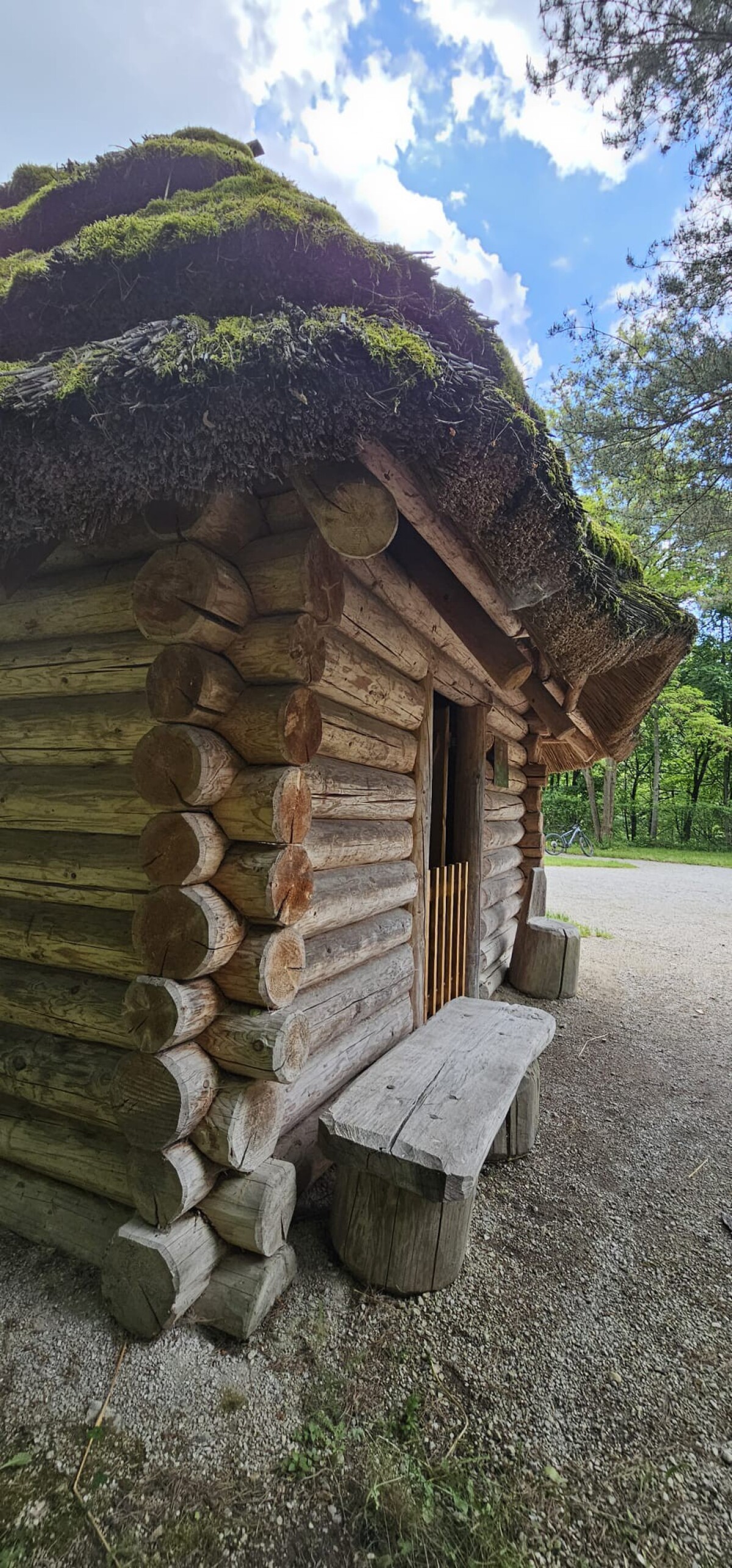 stredoveká dedina, Paseka, mReportér
